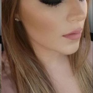 Meet your Posher, Arabella